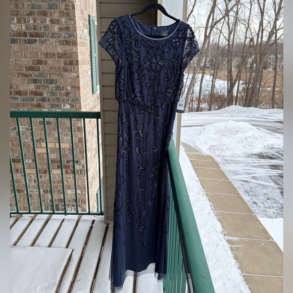 🆕Adrianna Papell Navy Beaded Floral Mesh Gown Blouson Bodice Formal Dress Size 6 - Picture 5 of 16